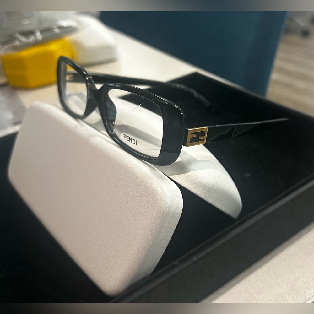 Fendi vintage women’s plastic frame